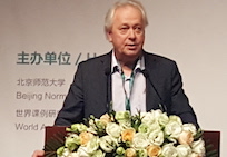 Professor Jan Vermunt addresses WALS Conference, Beijing