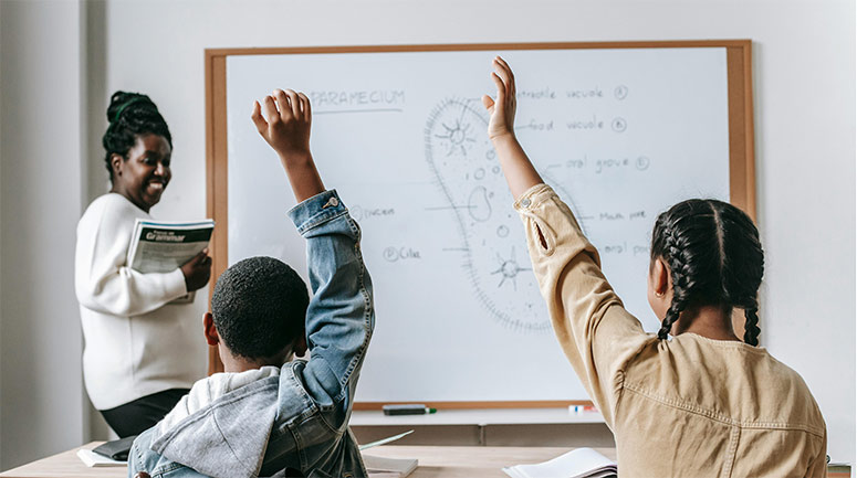 Black teacher in a biology lessons